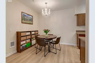 10664 NE Holly St #204, Hillsboro, OR 97006 - Photo 6