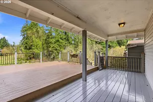 2055 SE Oak Crest Dr, Hillsboro, OR 97123 - Photo 10