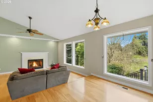 2055 SE Oak Crest Dr, Hillsboro, OR 97123 - Photo 6