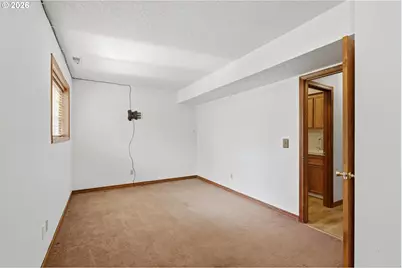 2055 SE Oak Crest Dr, Hillsboro, OR 97123 - Photo 28