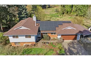 2055 SE Oak Crest Dr, Hillsboro, OR 97123 - Photo 1