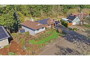 2055 SE Oak Crest Dr, Hillsboro, OR 97123 - Photo 2