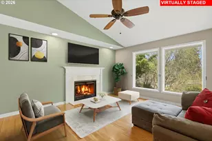 2055 SE Oak Crest Dr, Hillsboro, OR 97123 - Photo 2