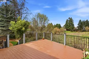 2055 SE Oak Crest Dr, Hillsboro, OR 97123 - Photo 34