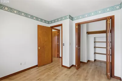 2055 SE Oak Crest Dr, Hillsboro, OR 97123 - Photo 22