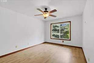 2055 SE Oak Crest Dr, Hillsboro, OR 97123 - Photo 18