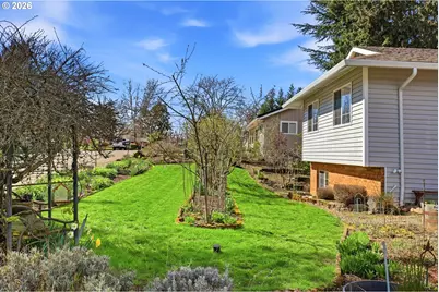 2055 SE Oak Crest Dr, Hillsboro, OR 97123 - Photo 38