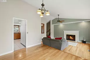 2055 SE Oak Crest Dr, Hillsboro, OR 97123 - Photo 12
