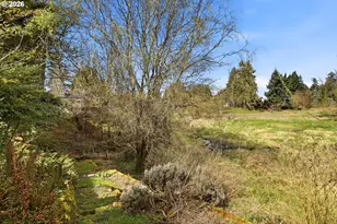 2055 SE Oak Crest Dr, Hillsboro, OR 97123 - Photo 36