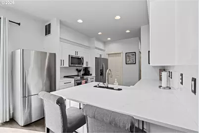 9231 N Haven Ave, Portland, OR 97203 - Photo 4