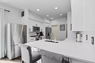 9231 N Haven Ave, Portland, OR 97203 - Photo 4