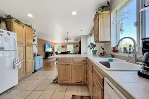 98557 Woodriff Ln, Brookings, OR 97415 - Photo 10