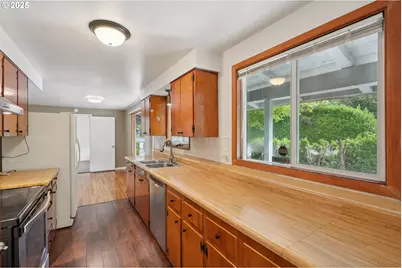 5411 SE Cesar E Chavez Blvd, Portland, OR 97202 - Photo 8