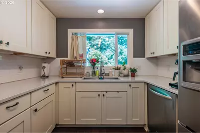 1271 N 14th St, Coos Bay, OR 97420 - Photo 26
