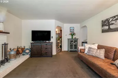 1271 N 14th St, Coos Bay, OR 97420 - Photo 8