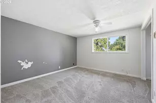 28821 Royal Ave, Eugene, OR 97402 - Photo 32