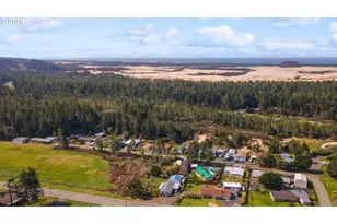 735 N 8th St, Lakeside, OR 97449 - Photo 44