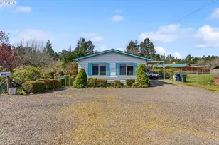 735 N 8th St, Lakeside, OR 97449 - Photo 2