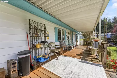 735 N 8th St, Lakeside, OR 97449 - Photo 6