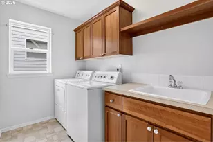 1026 SE Roundelay St, Hillsboro, OR 97123 - Photo 34