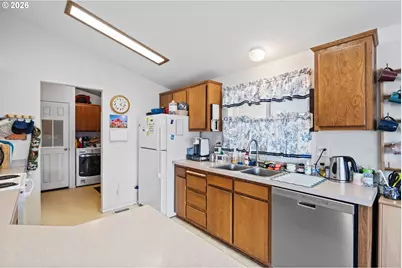16500 SE 1st St #118, Vancouver, WA 98684 - Photo 12