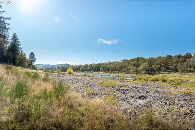 9188 S Bank Dr, Roseburg, OR 97470 - Photo 8