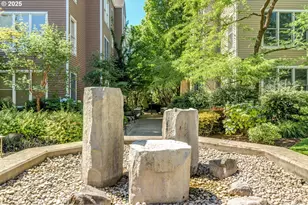 205 S Montgomery St, Portland, OR 97201 - Photo 38