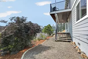 438 NW Roselawn St, Stevenson, WA 98648 - Photo 36