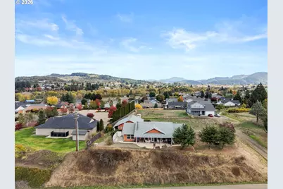 385 Church Rd, Sutherlin, OR 97479 - Photo 32