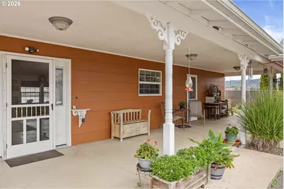 385 Church Rd, Sutherlin, OR 97479 - Photo 4