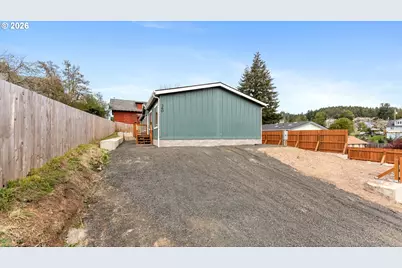 360 E 6th St E, Coquille, OR 97423 - Photo 2