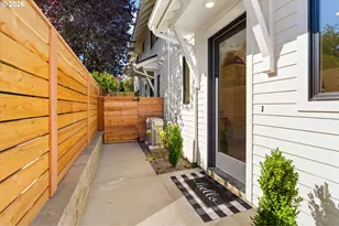 1522 NE Jarrett St, Portland, OR 97211 - Photo 6
