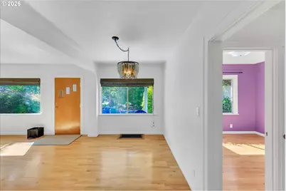 9224 N Polk Ave, Portland, OR 97203 - Photo 6