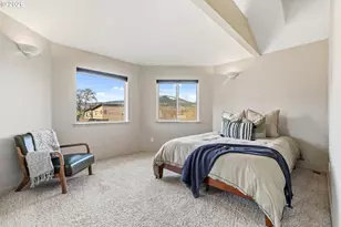 1222 Lincoln St, Hood River, OR 97031 - Photo 14