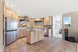 1222 Lincoln St, Hood River, OR 97031 - Photo 4