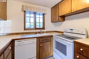 11935 SW North Dakota St, Tigard, OR 97223 - Photo 14