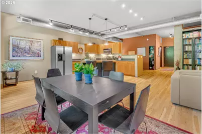 408 NW 12th Ave #201, Portland, OR 97209 - Photo 18