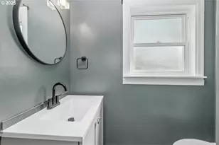 1307 E 5th St, Newberg, OR 97132 - Photo 24