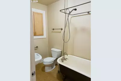 1104 SW Columbia St #306, Portland, OR 97201 - Photo 8
