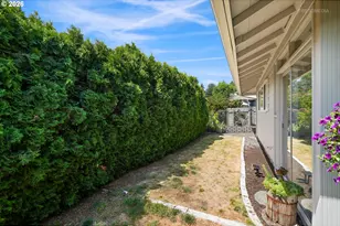 12510 SW Prince Phillip Ct, Portland, OR 97224 - Photo 30