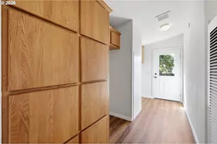 825 19th St, Springfield, OR 97477 - Photo 18