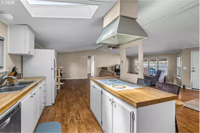 8525 SW Crescent Pl, Terrebonne, OR 97760 - Photo 14