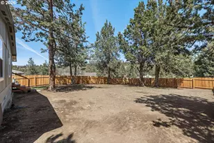 8525 SW Crescent Pl, Terrebonne, OR 97760 - Photo 24