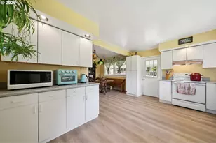 41900 Tweedle Ln, Seaside, OR 97138 - Photo 12