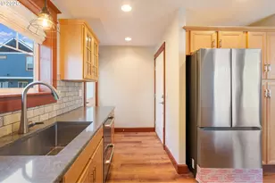 349 W Main St, Hillsboro, OR 97123 - Photo 12