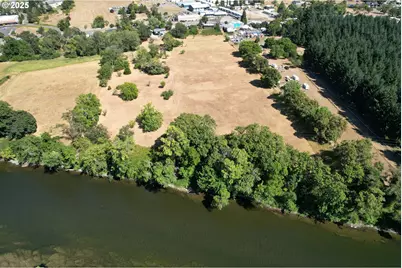 1383 N Old Pacific Hwy, Myrtle Creek, OR 97457 - Photo 20