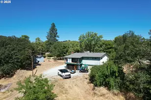 1383 N Old Pacific Hwy, Myrtle Creek, OR 97457 - Photo 12