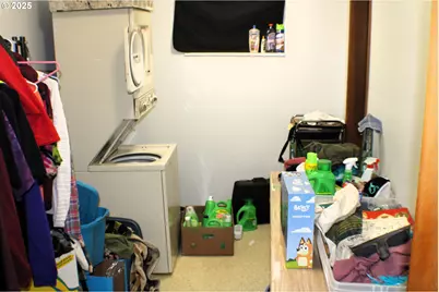 1383 N Old Pacific Hwy, Myrtle Creek, OR 97457 - Photo 4