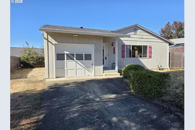 410 NW Elizabeth Ave, Winston, OR 97496 - Photo 8