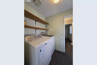 410 NW Elizabeth Ave, Winston, OR 97496 - Photo 24